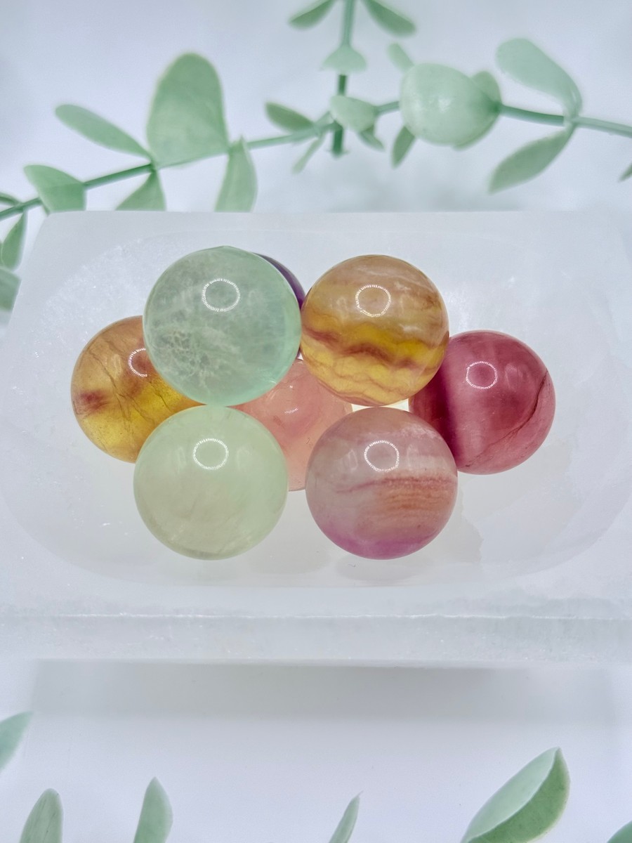 Mini candy fluorite spheres - mom
