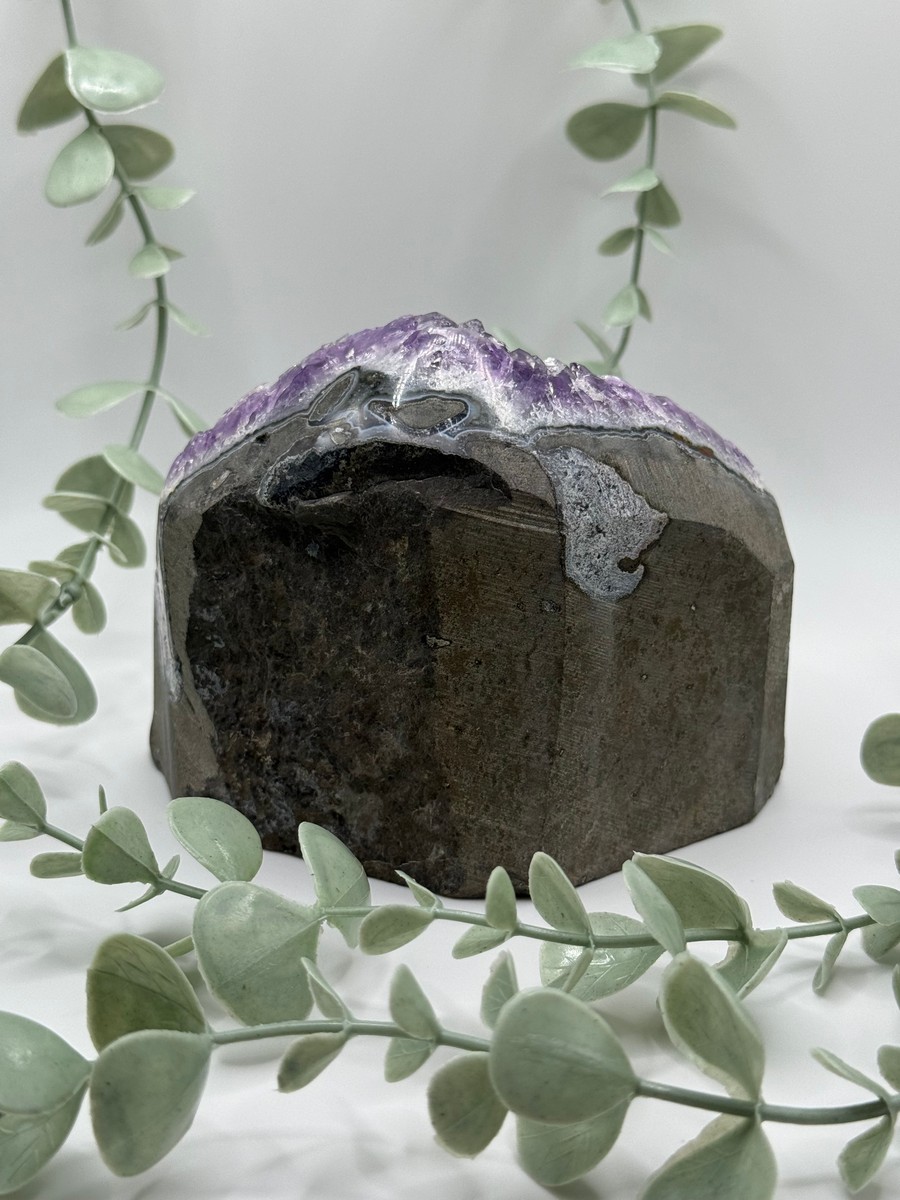 Amethyst Cut Base