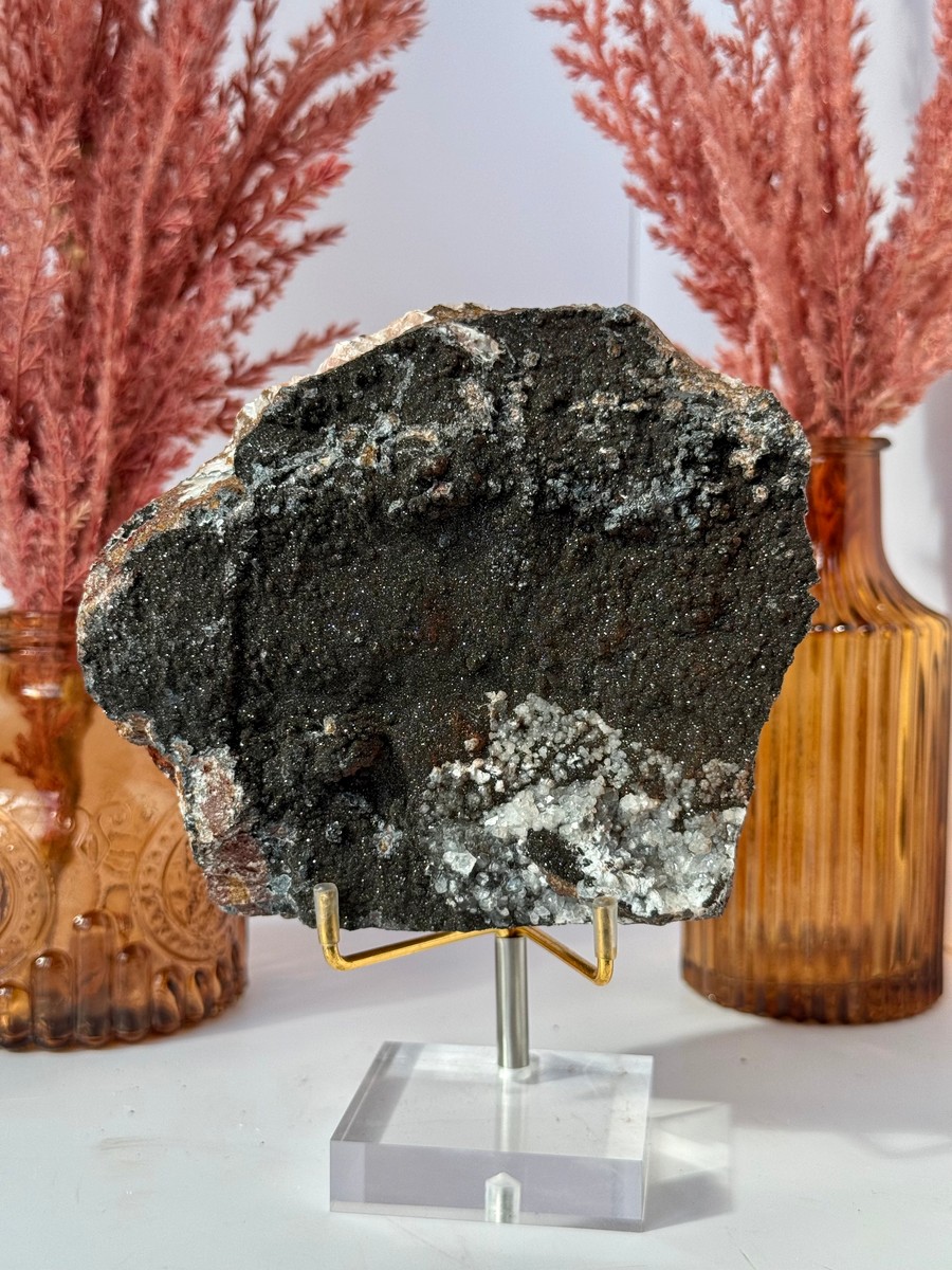 Druzy Quartz with Manganese and Goethite