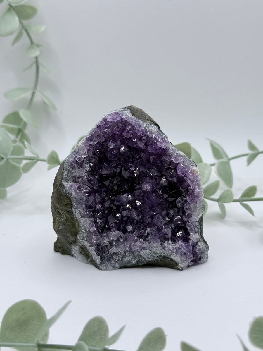 Amethyst Cutbase   no photo