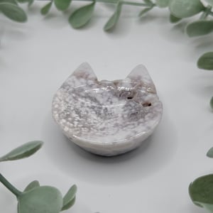 Flower Agate Cat Head Ring Dish/Sphere Stand