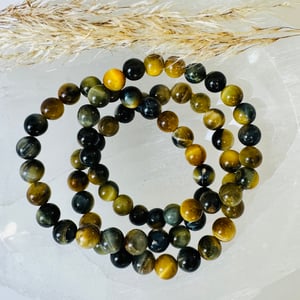 8mm Cats Eye Bracelet