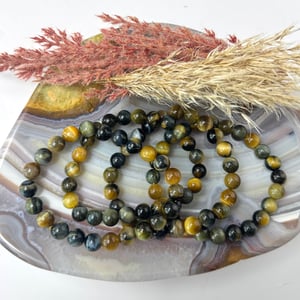 8mm Cats Eye Bracelet