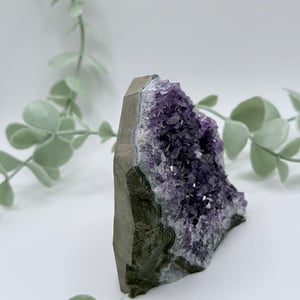 Amethyst Cutbase   no photo