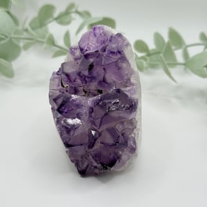 Amethyst Geode Cluster   no photos