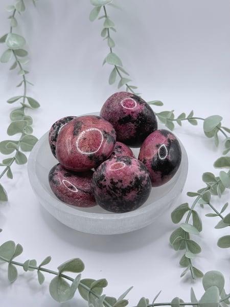 Rhodonite Palmstone