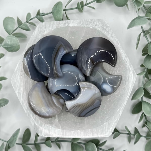 Agate Moon Carving - Small