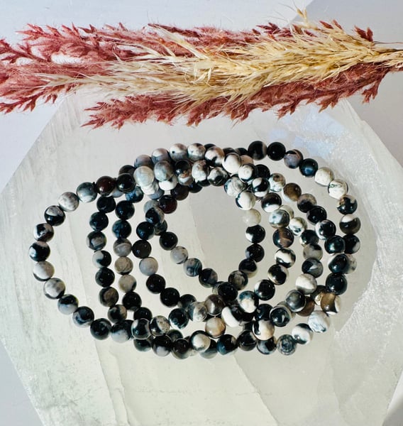 6mm Orca Agate Bracelet